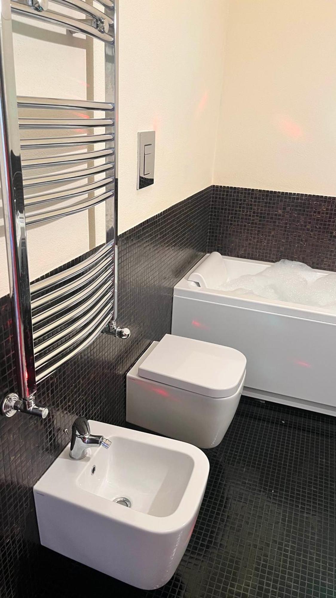 Lily Ca Apartment Cagliari Luaran gambar