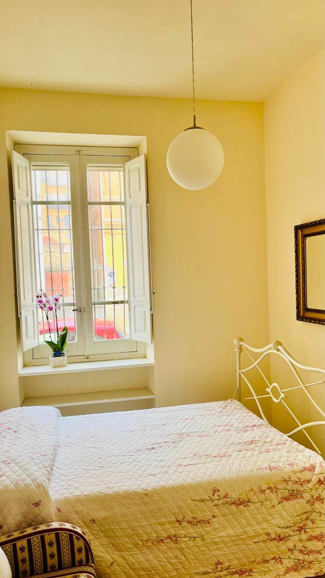 Lily Ca Apartment Cagliari Luaran gambar